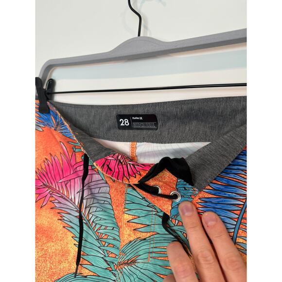 Hurley Palm Tree Tropical Orange 6" Men's Board Shorts, Size 28 - Picture 2 of 5